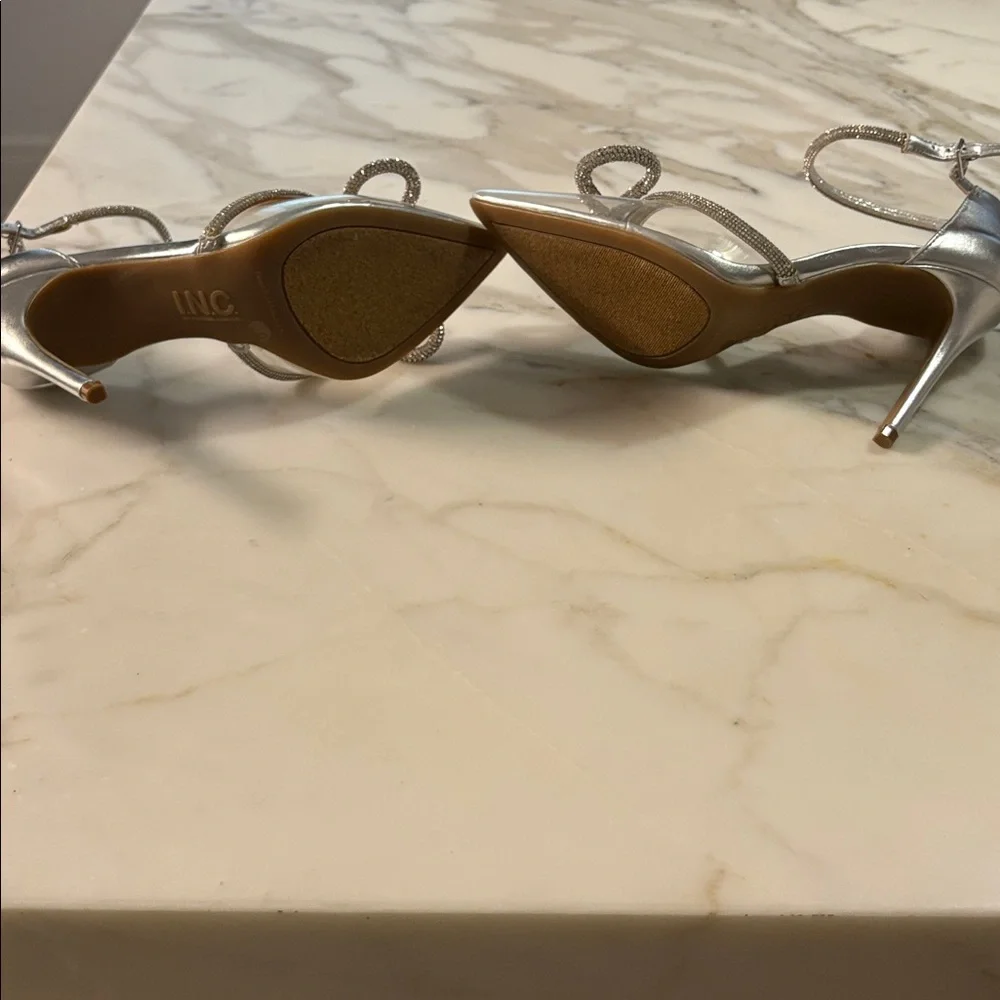 Elegant Silver Strappy Heels with Bow - Picture 4 of 6